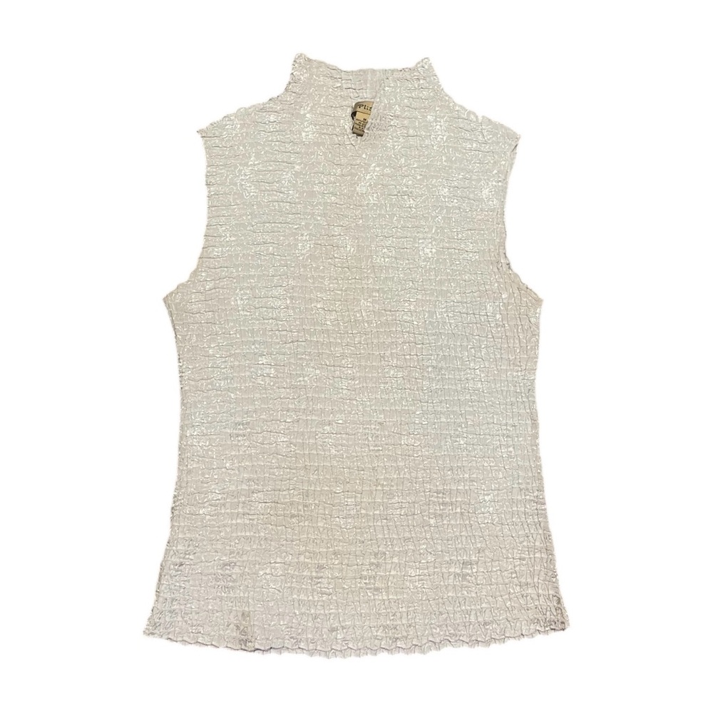 White crinkle tank